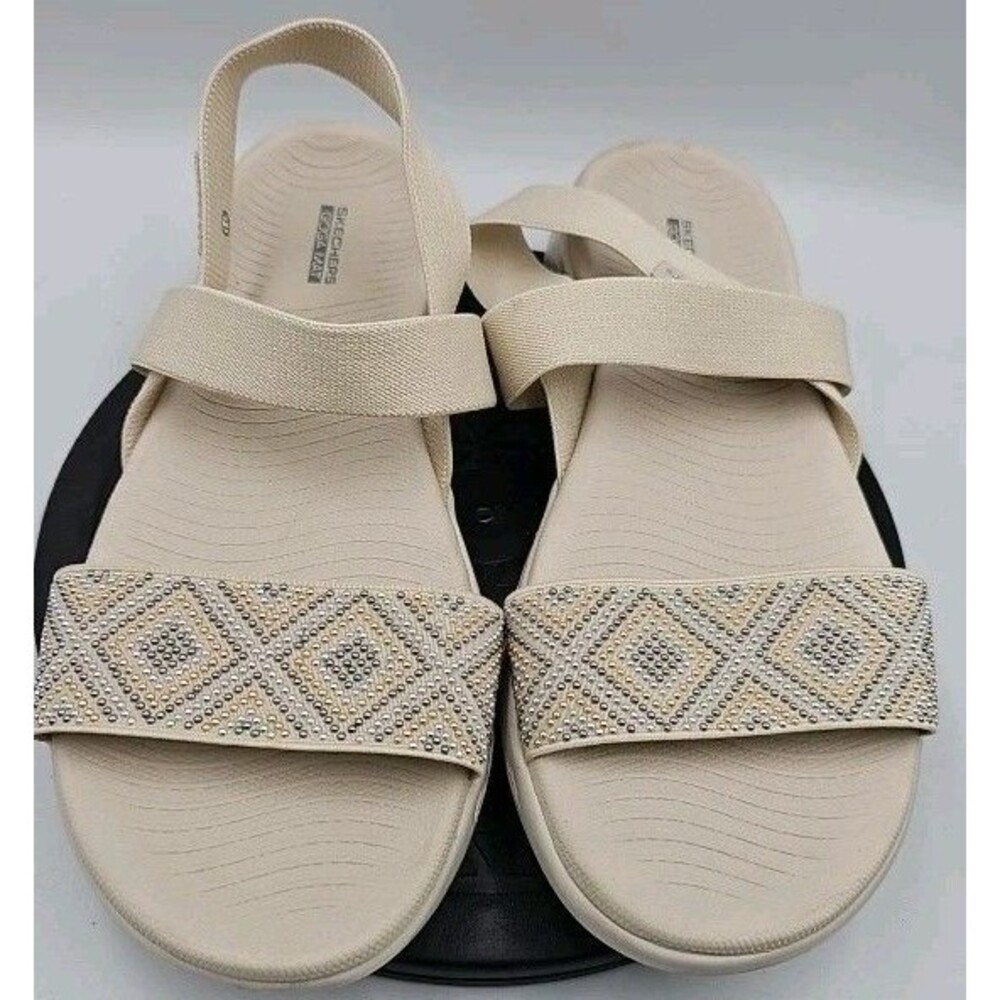 Skechers Goga Max White Comfort Elastic Stretchy Sandals Woman's Size 10